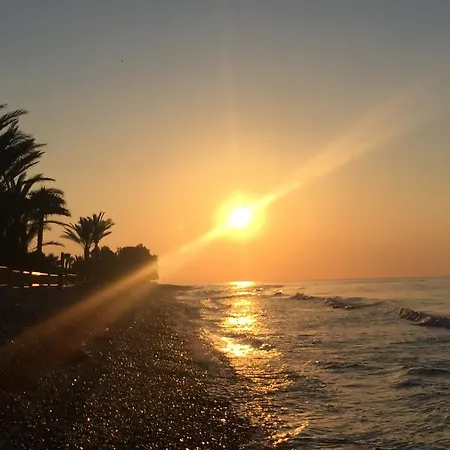 Villa Ameli Beach House *